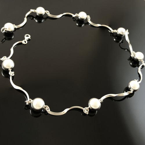 Колье Шарики